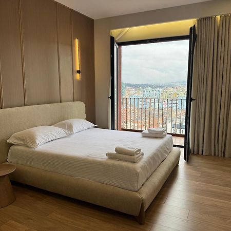 Square Inn Garden Aparthotel Tirana Bagian luar foto
