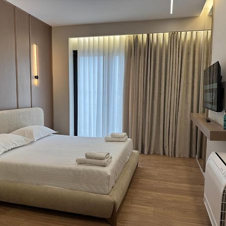 Square Inn Garden Aparthotel Tirana Bagian luar foto