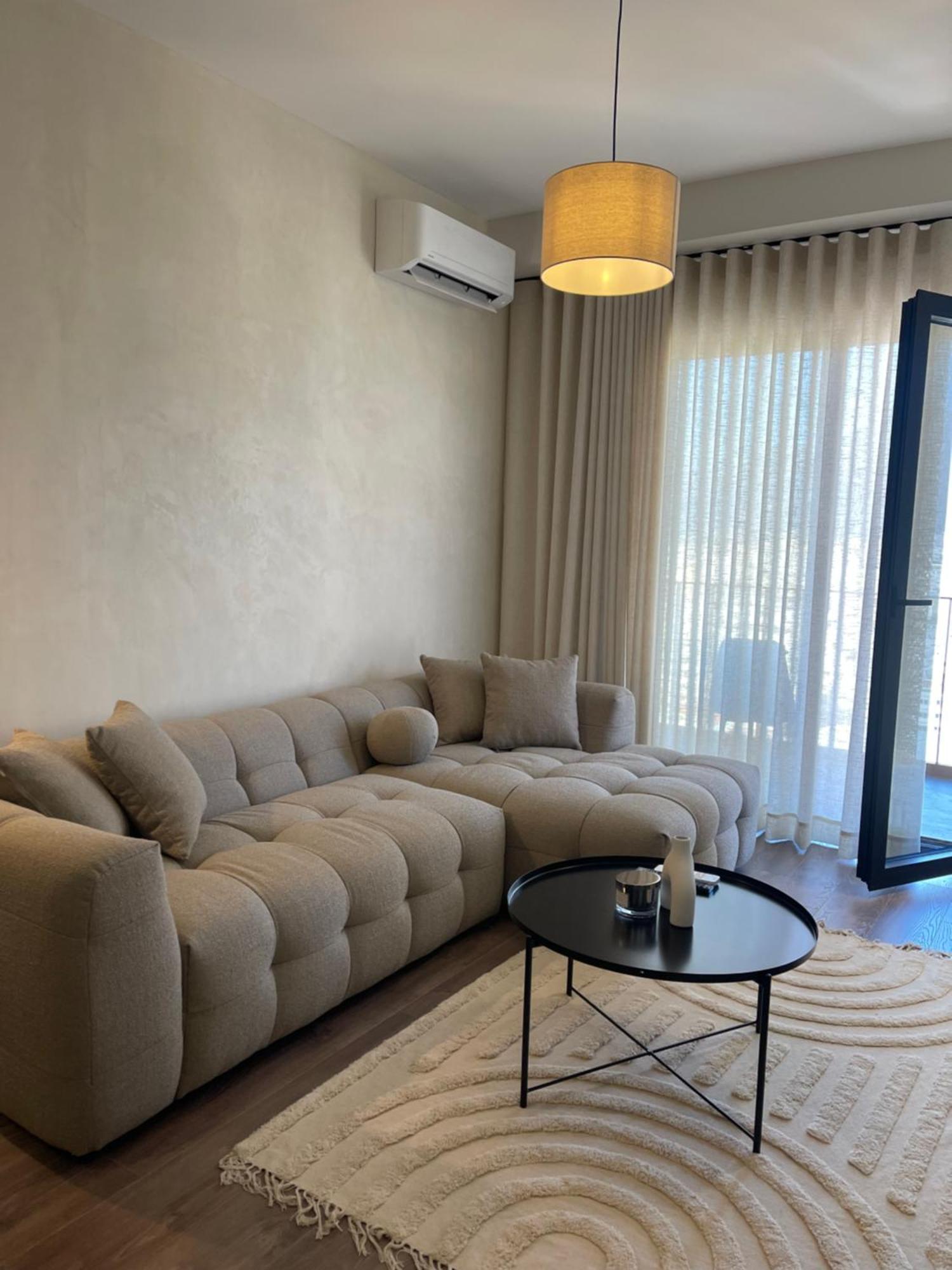 Square Inn Garden Aparthotel Tirana Bagian luar foto