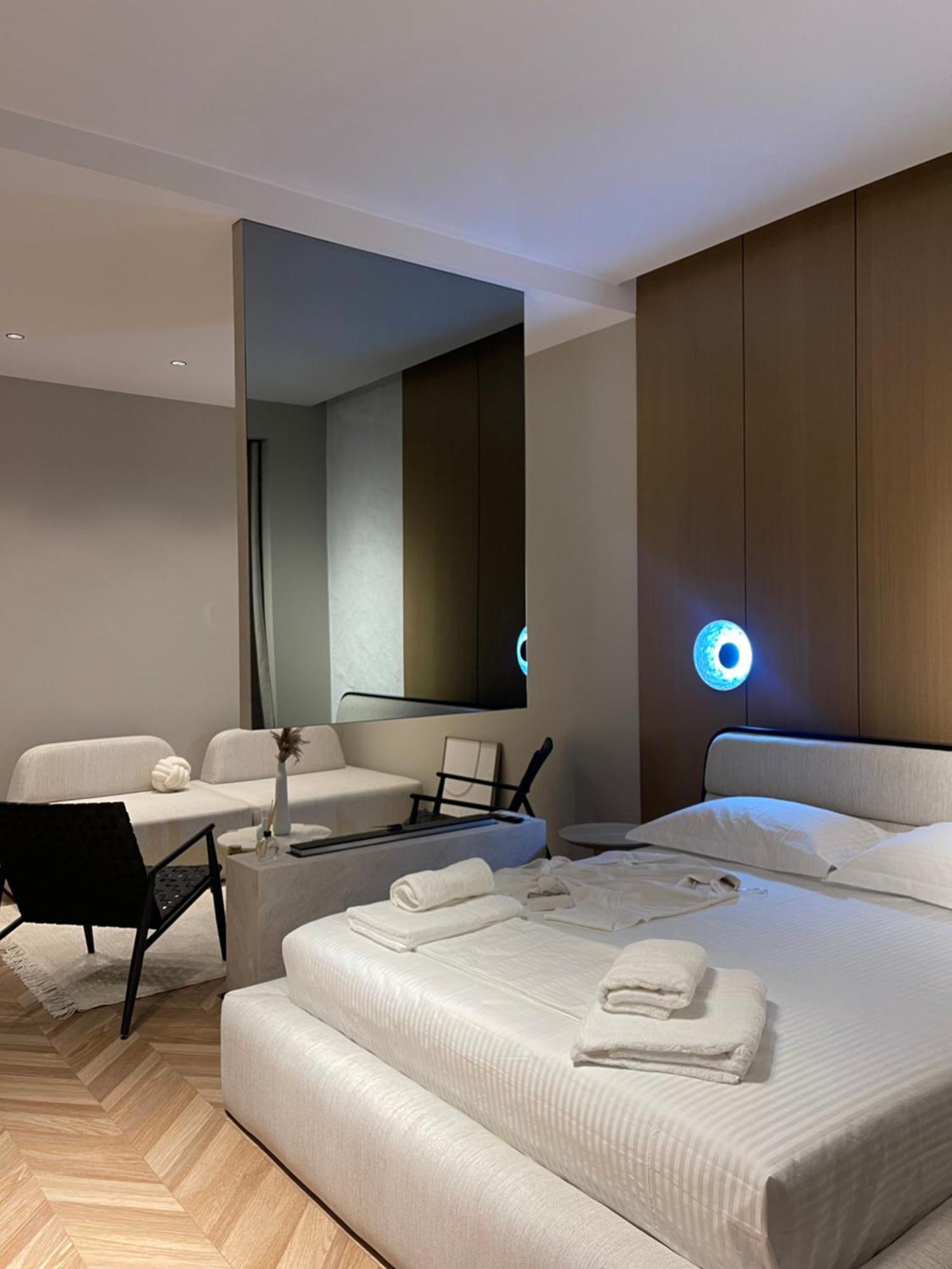 Square Inn Garden Aparthotel Tirana Bagian luar foto