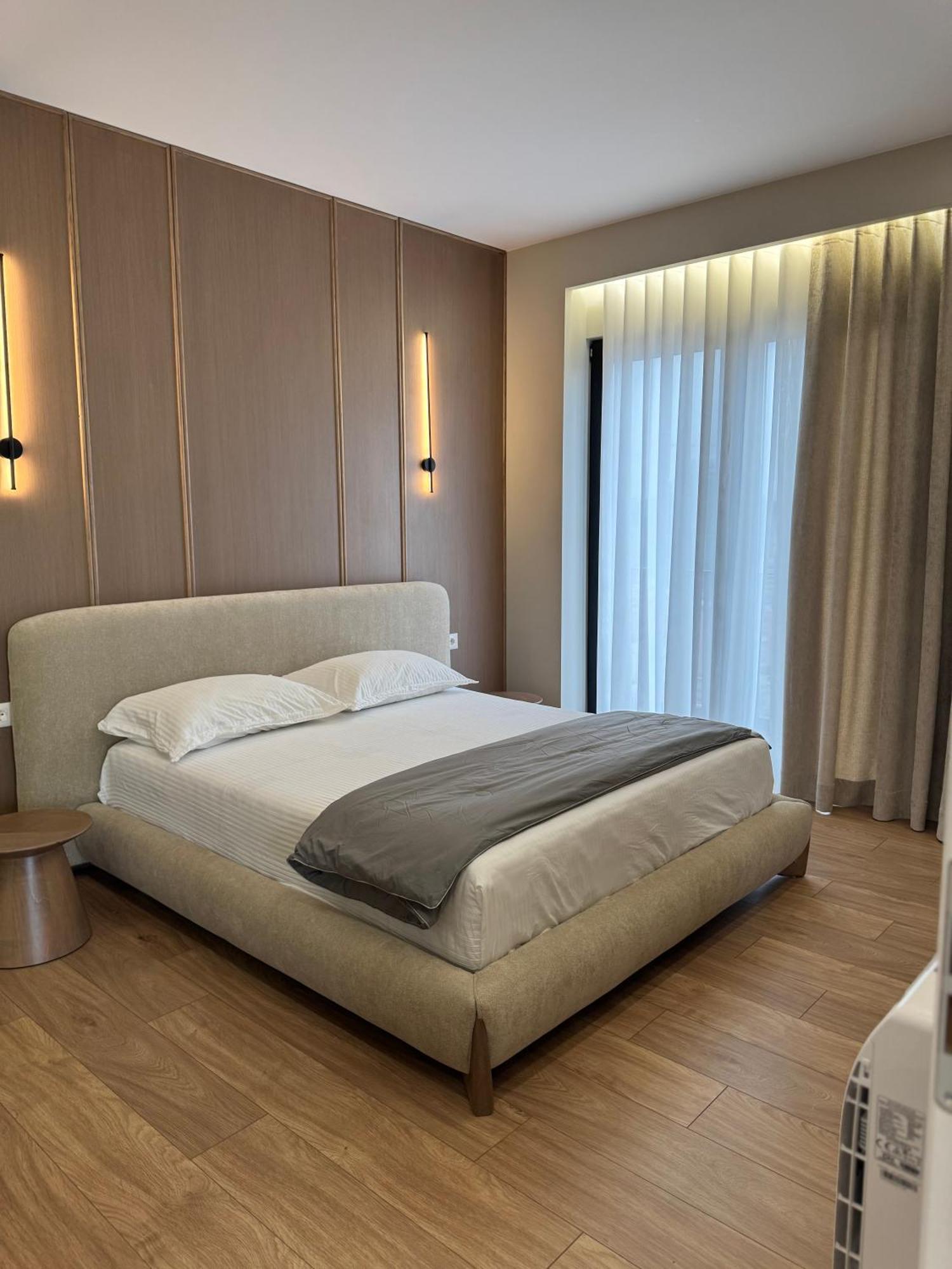 Square Inn Garden Aparthotel Tirana Bagian luar foto